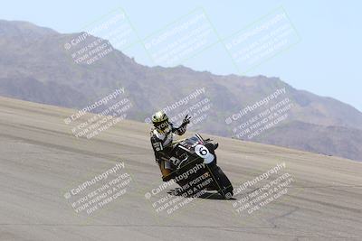 media/Apr-10-2022-SoCal Trackdays (Sun) [[f104b12566]]/Bowl (11am)/